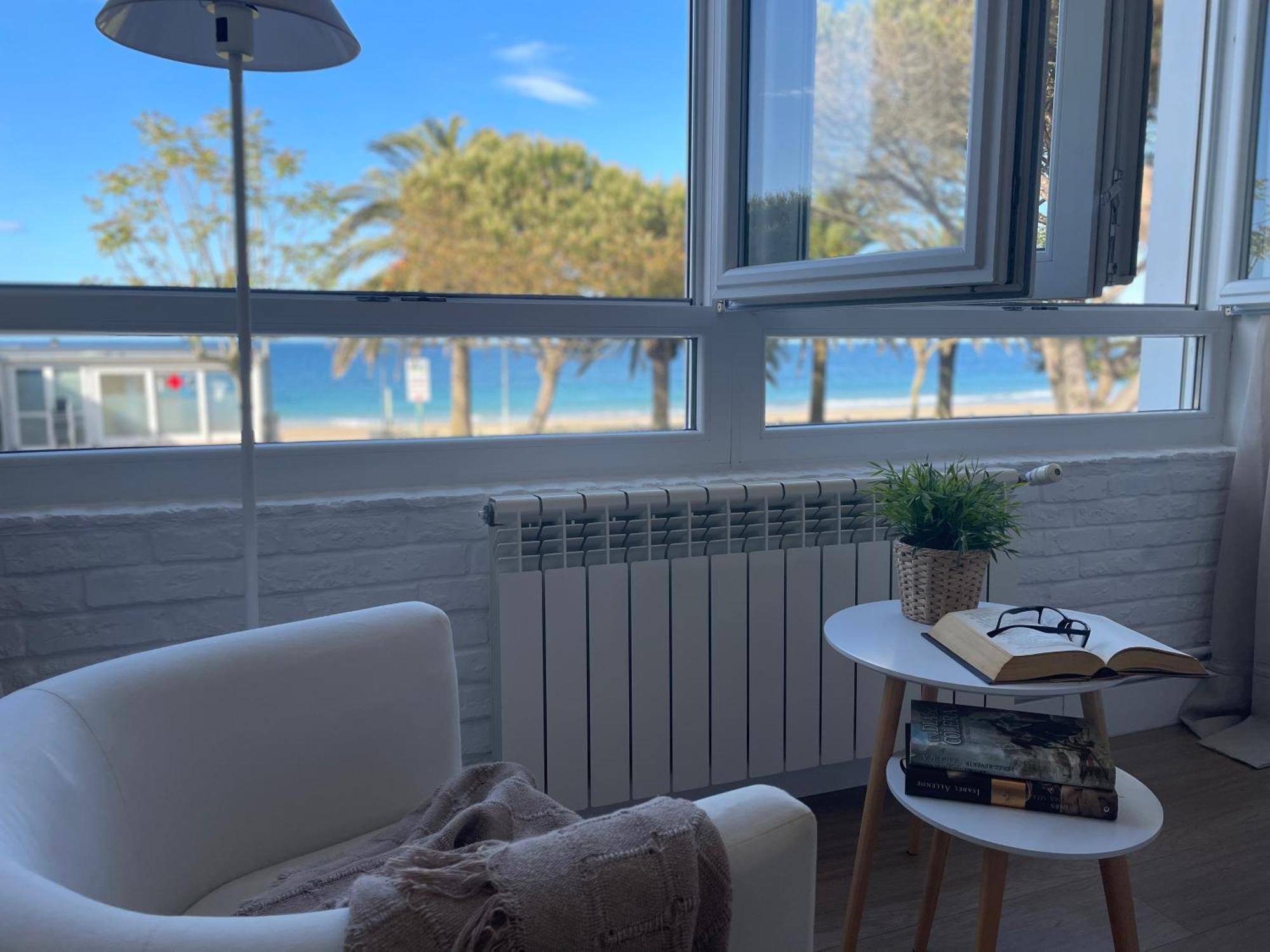 Apartamento Comillas Beach Esterno foto